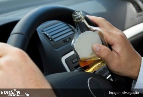dirigir bêbado é crime
