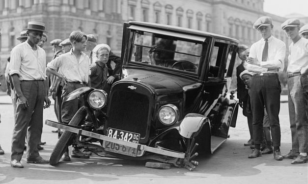 Acidente de carro – O que fazer se acontecer com você?