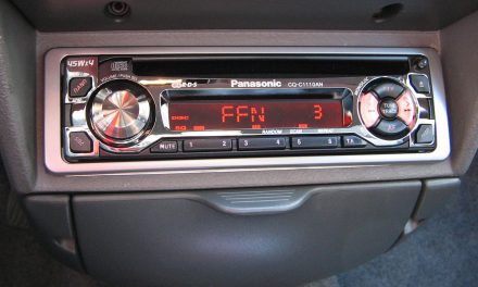 <span class="entry-title-primary">Defeito em rádio de carro – Dicas para resolver</span> <span class="entry-subtitle">Conheça algumas dicas que podem resolver o defeito do seu radio</span>